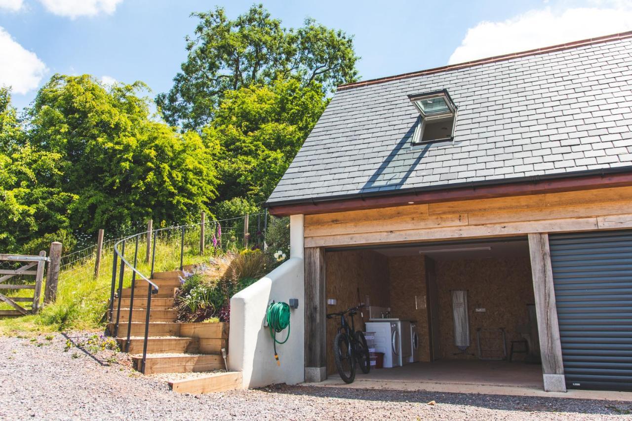 Apartamento The Roost - A Bird'S Eye View In The Countryside Cullompton Exterior foto
