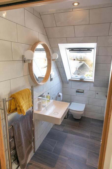 Apartamento The Roost - A Bird'S Eye View In The Countryside Cullompton Exterior foto