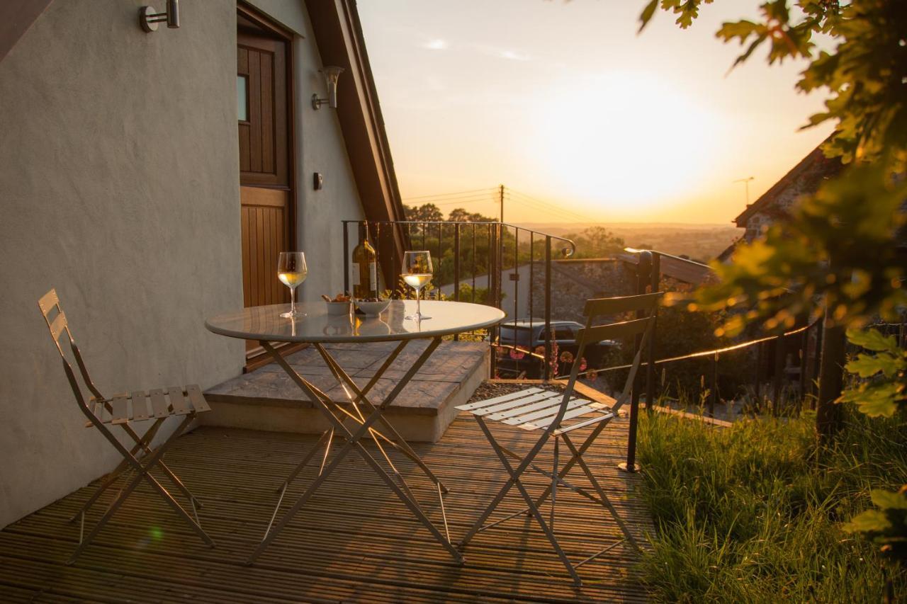 Apartamento The Roost - A Bird'S Eye View In The Countryside Cullompton Exterior foto